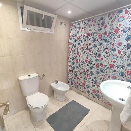 Apartamento Jowi - Piso Amplio Y Familiar