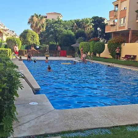 Jowi - Piso Amplio Y Familiar Apartment Benalmadena