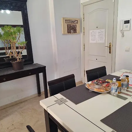 Jowi - Piso Amplio Y Familiar Benalmádena